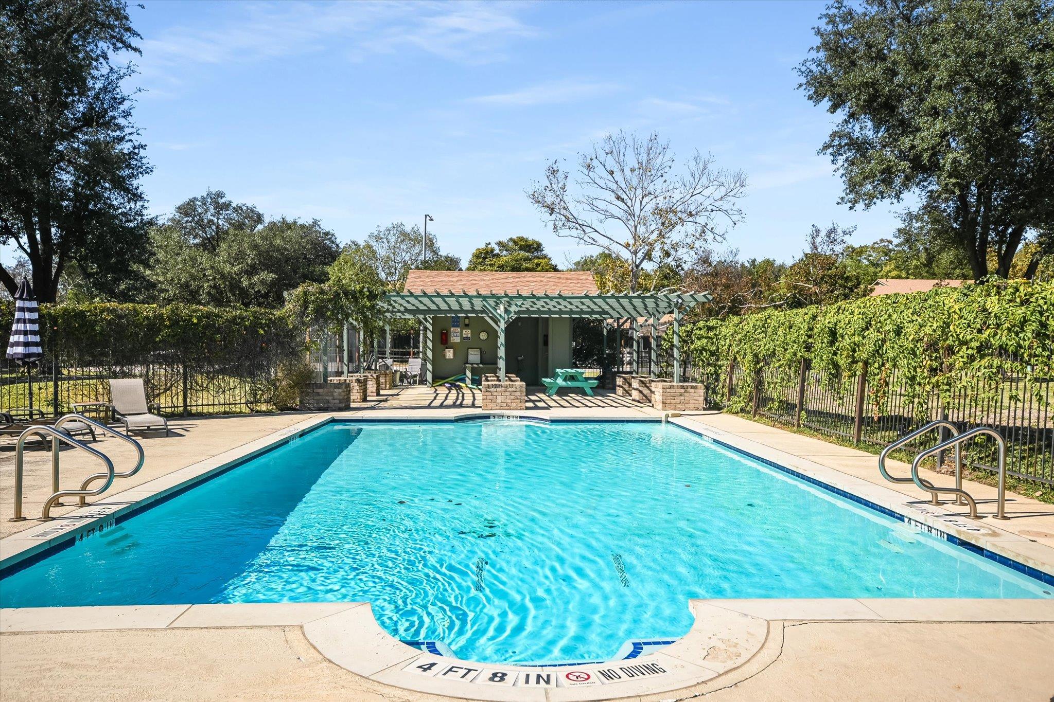 5033 Fort Clark Dr, Austin, TX 78745