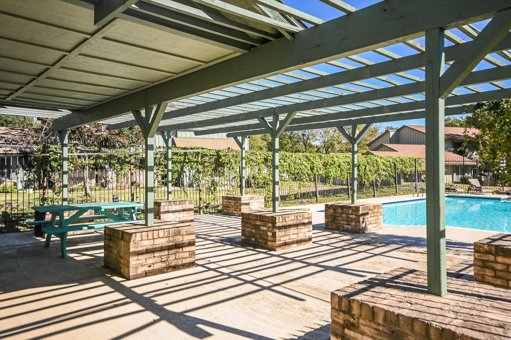 5033 Fort Clark Dr, Austin, TX 78745