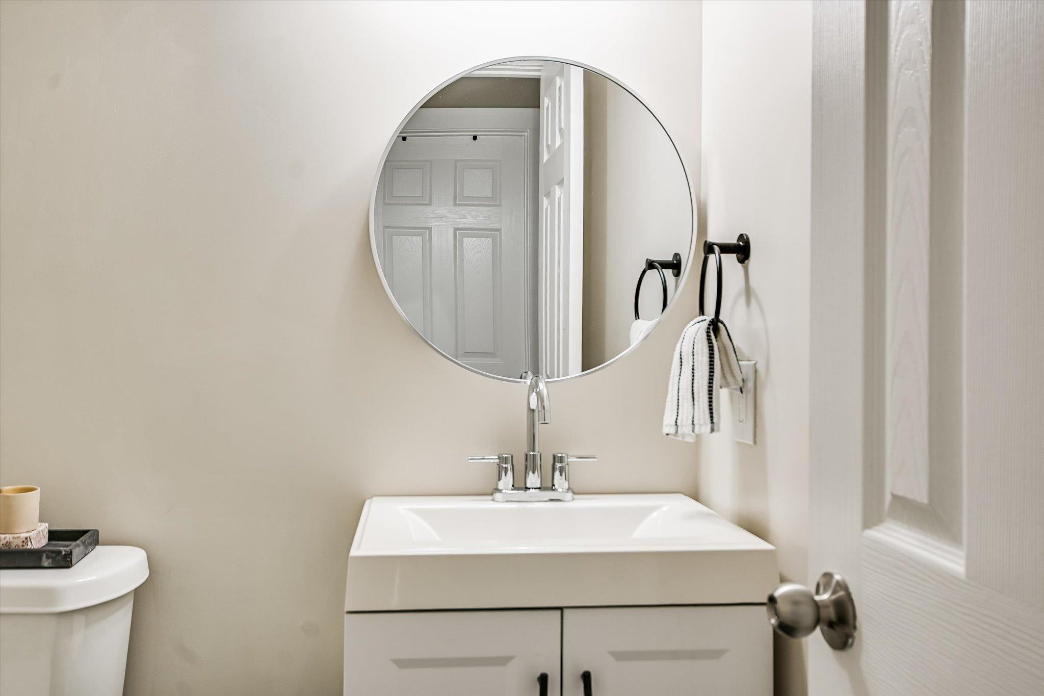 5033 Fort Clark Dr, Austin, TX 78745