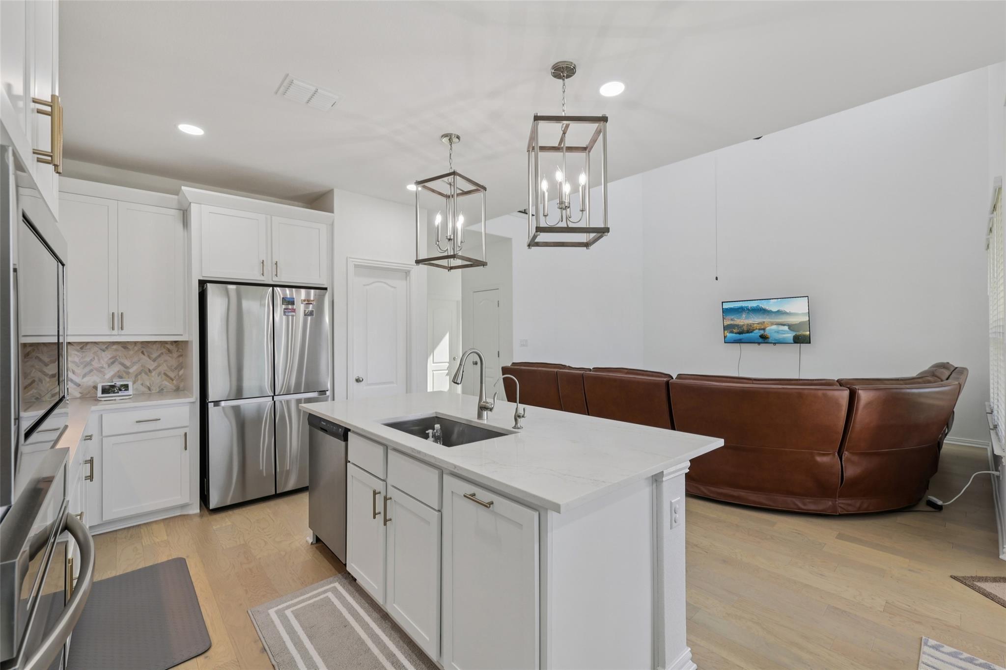 105 Plainsman Ln, Georgetown, TX 78633