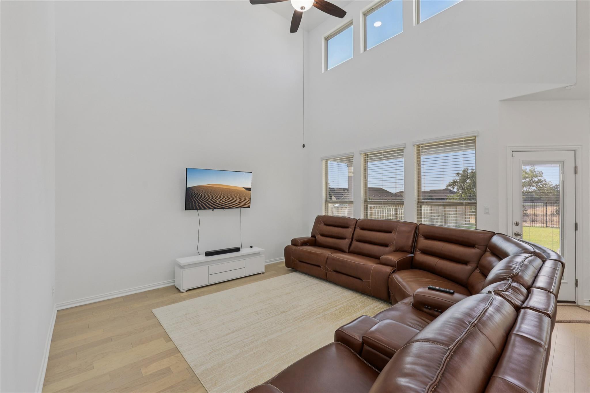 105 Plainsman Ln, Georgetown, TX 78633