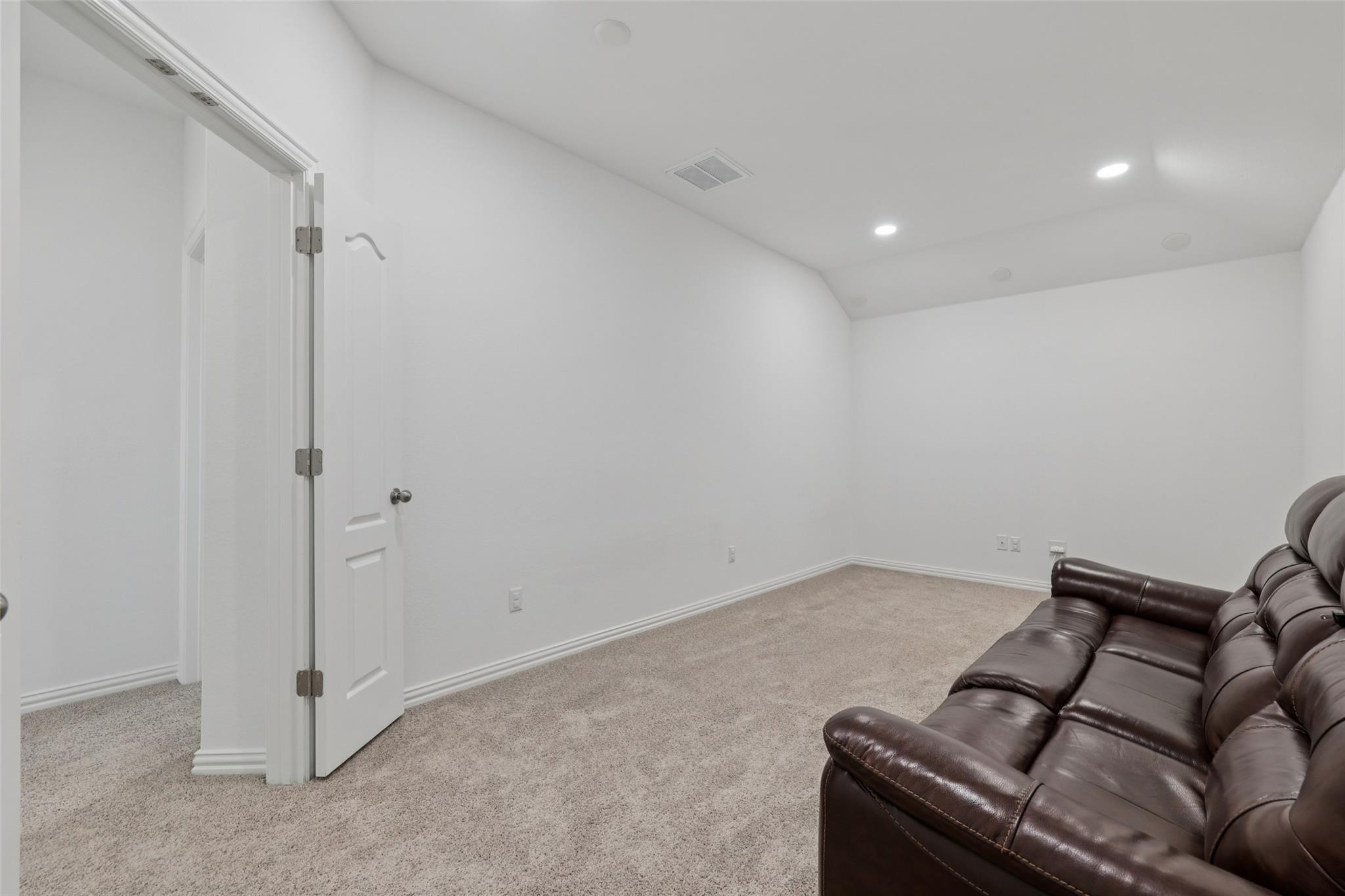 105 Plainsman Ln, Georgetown, TX 78633