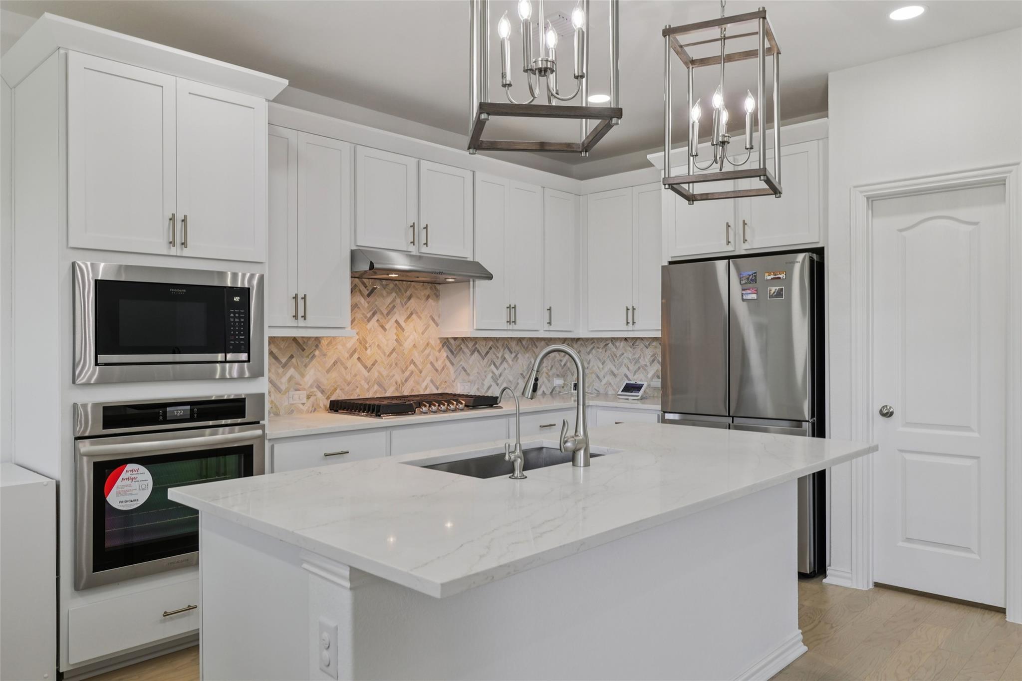 105 Plainsman Ln, Georgetown, TX 78633