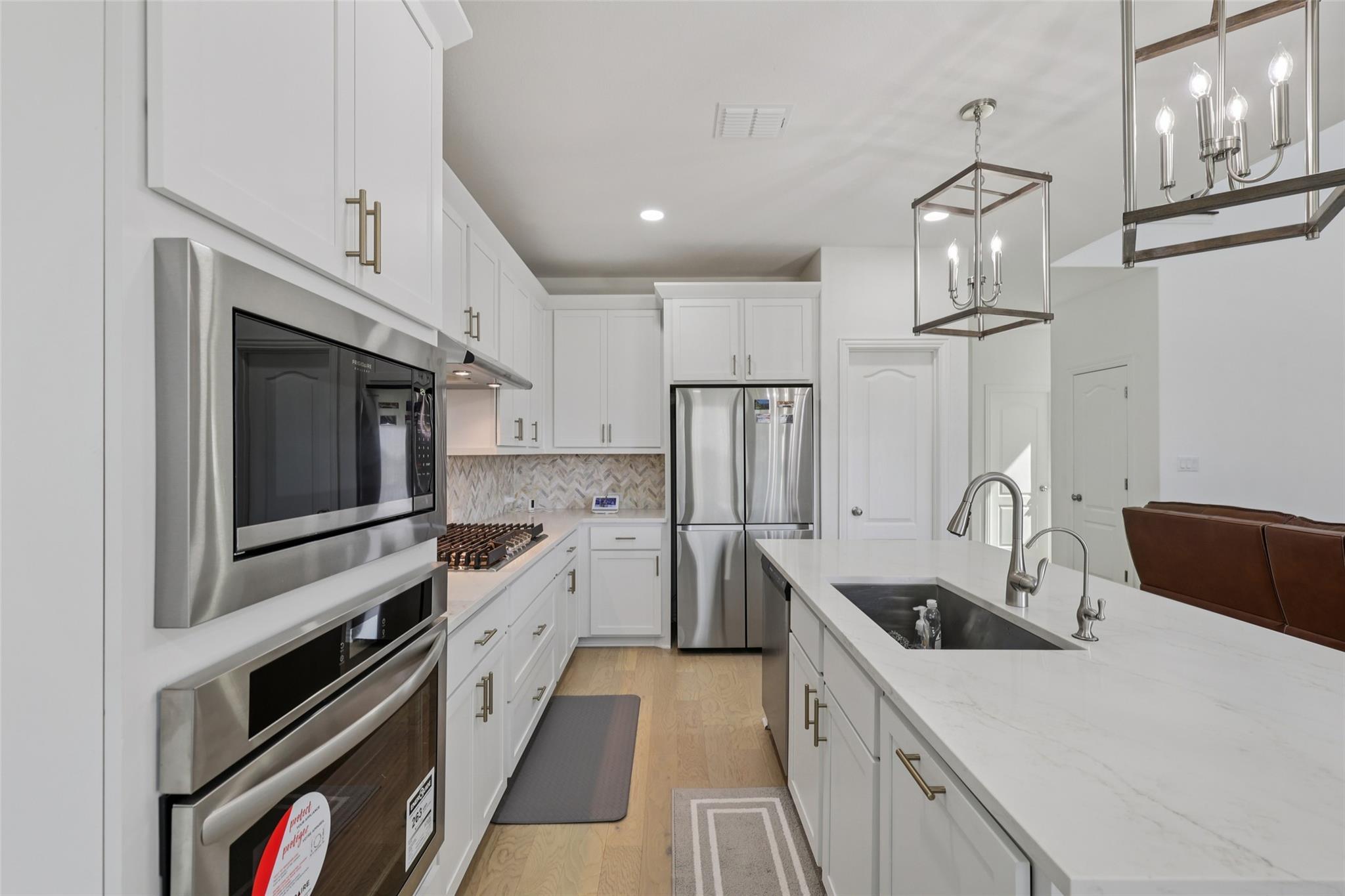 105 Plainsman Ln, Georgetown, TX 78633