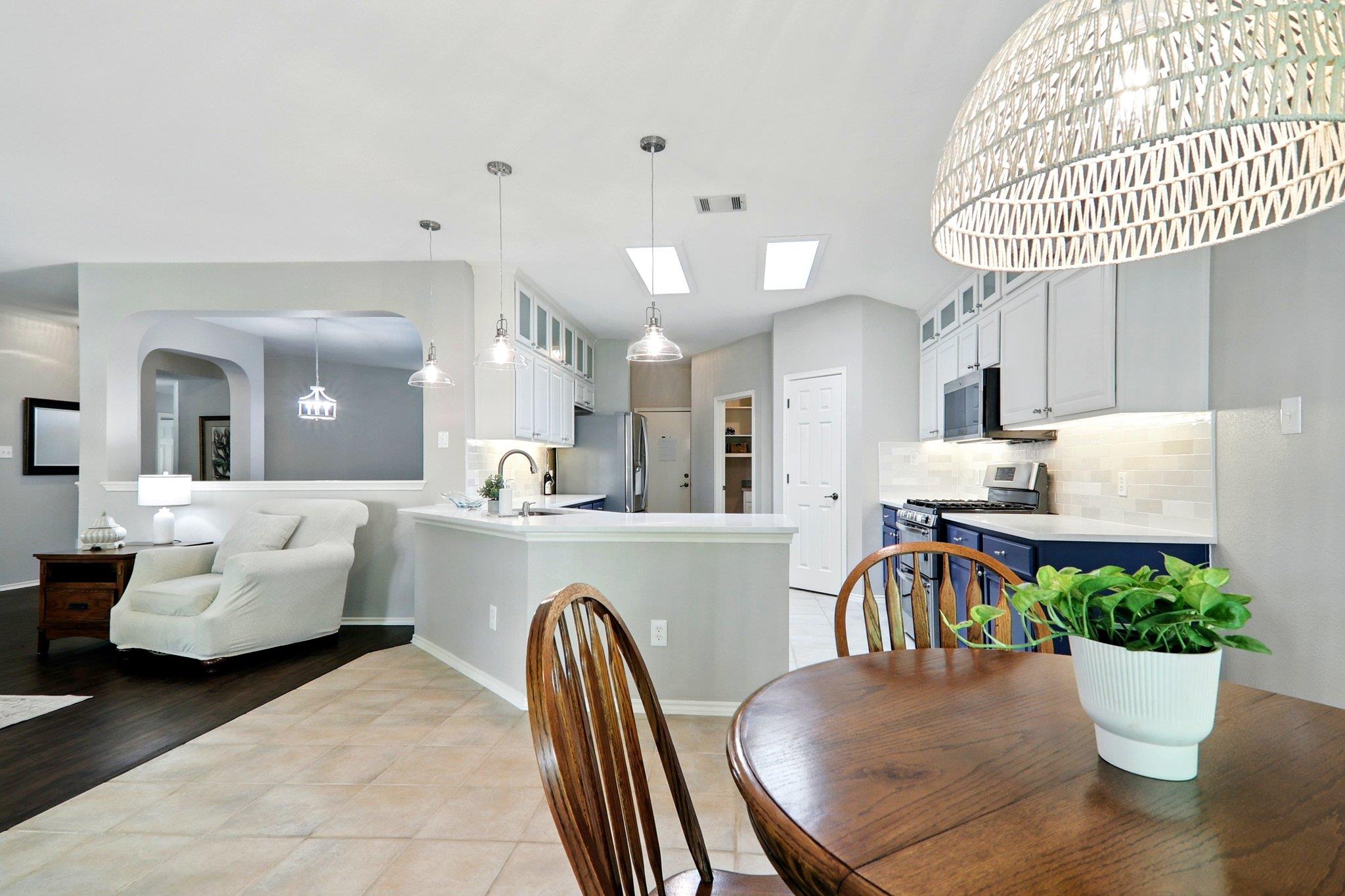 10733 Quarry Oaks Trl, Austin, TX 78717