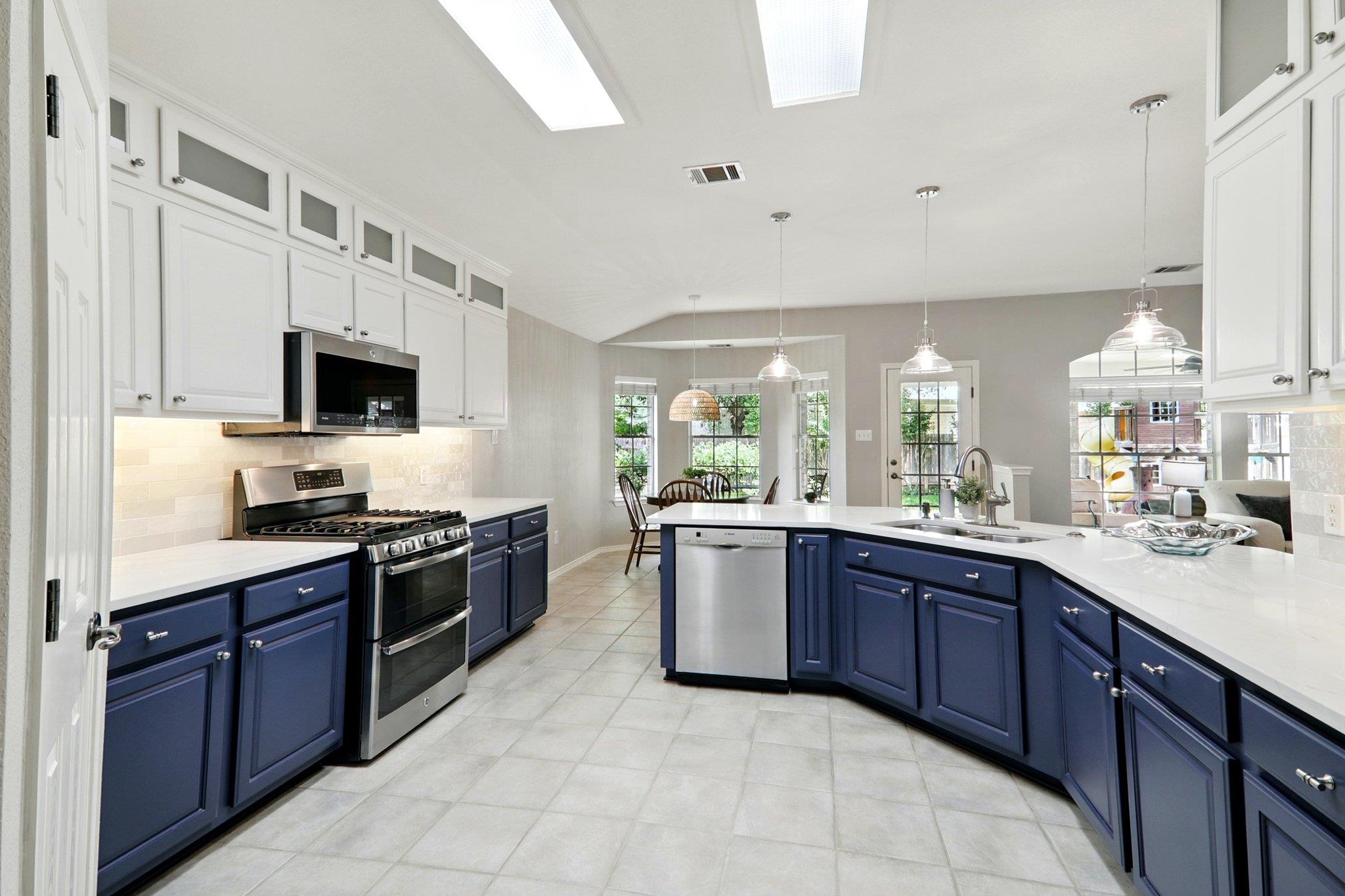 10733 Quarry Oaks Trl, Austin, TX 78717