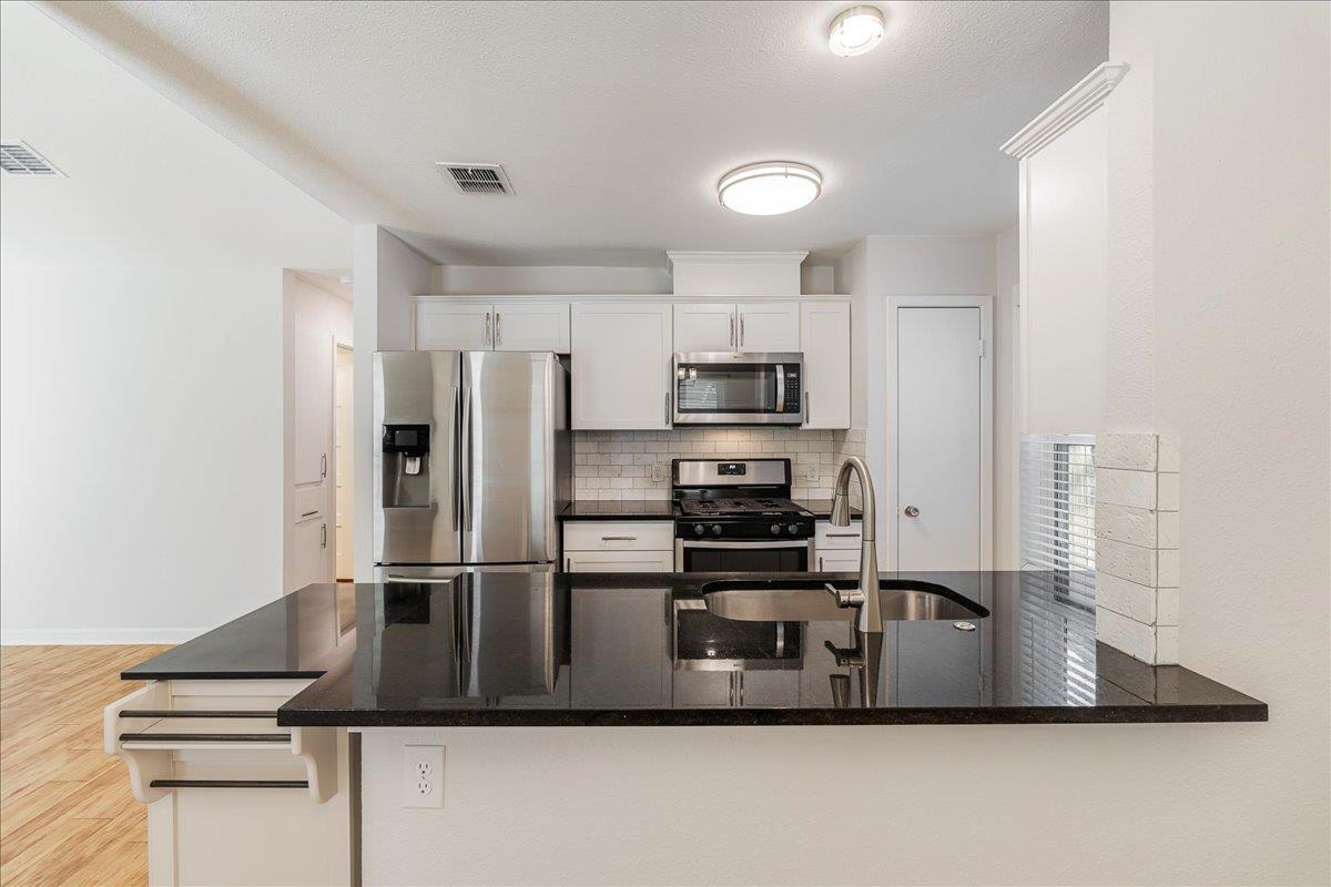 11636 Parkfield Dr, Austin, TX 78758