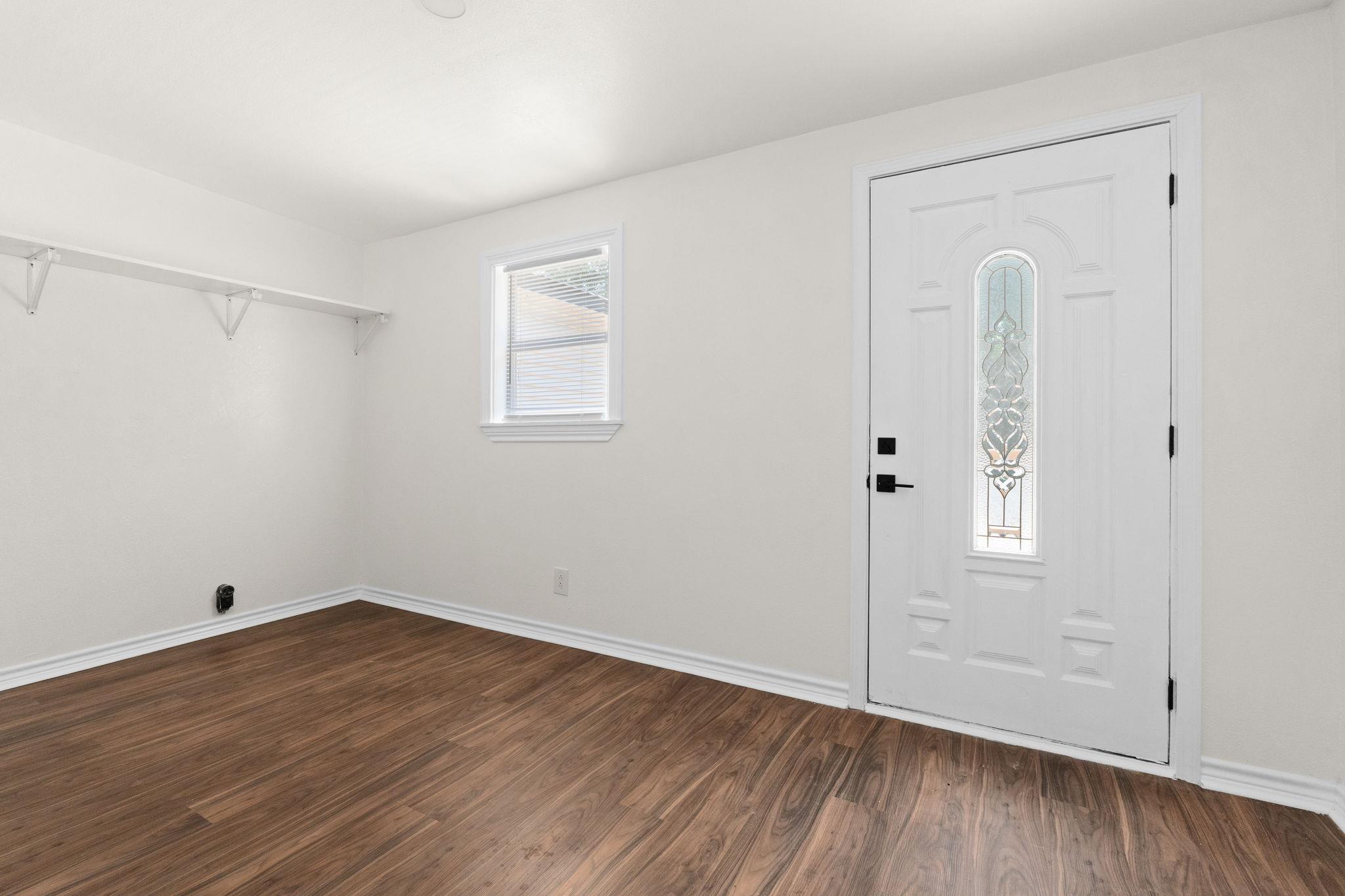 1418 N Wall St, Belton, TX 76513