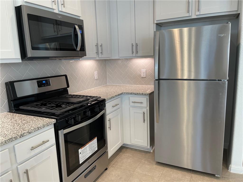 173 Mayney Ln, Leander, TX 78641