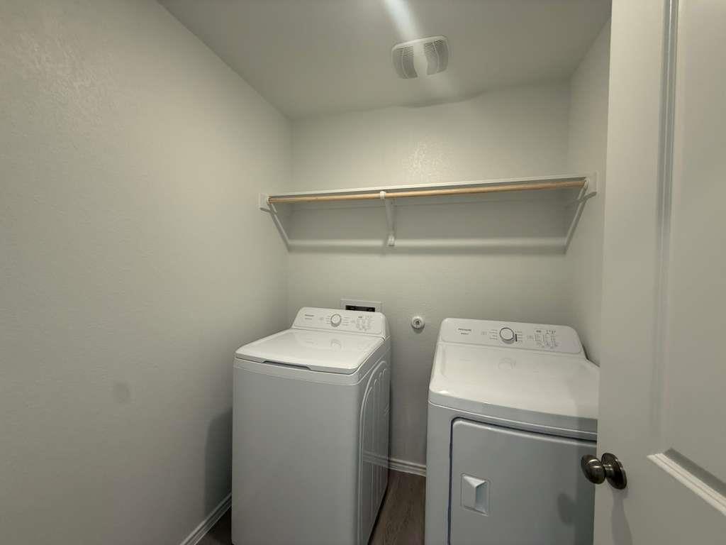 205 Herald Dr, Hutto, TX 78634