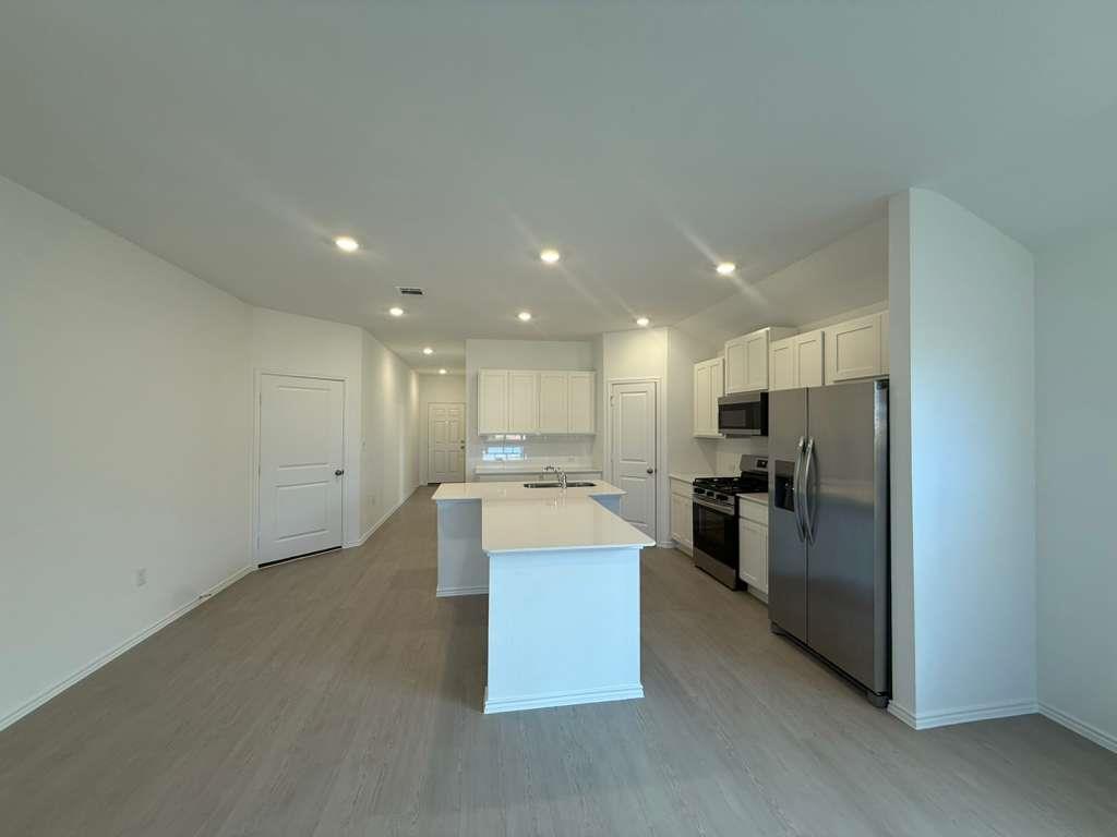 205 Herald Dr, Hutto, TX 78634