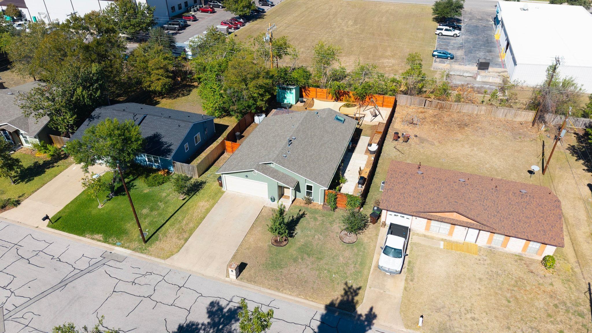 214 Barrhall Dr, Round Rock, TX 78664