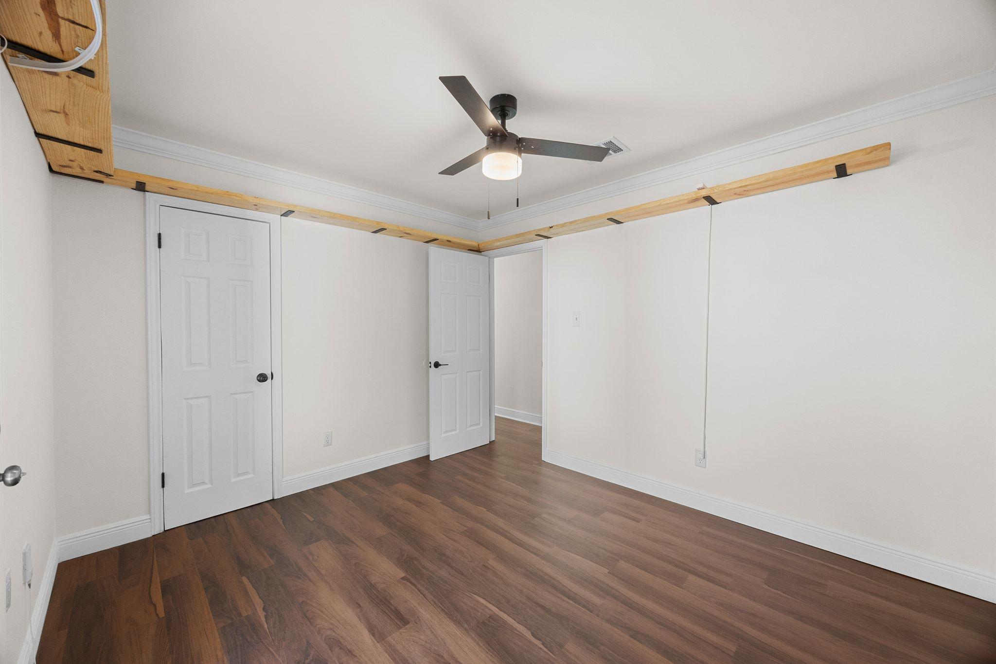 214 Barrhall Dr, Round Rock, TX 78664