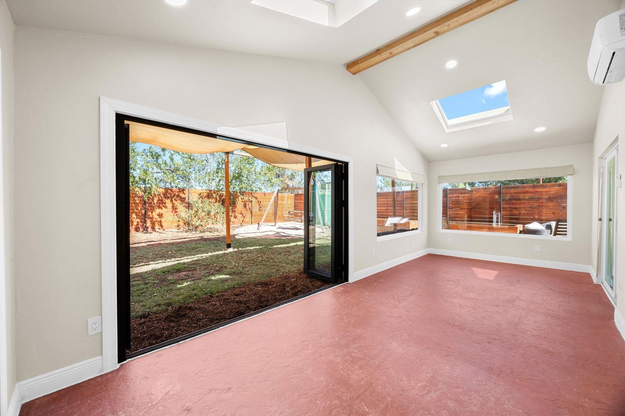 214 Barrhall Dr, Round Rock, TX 78664