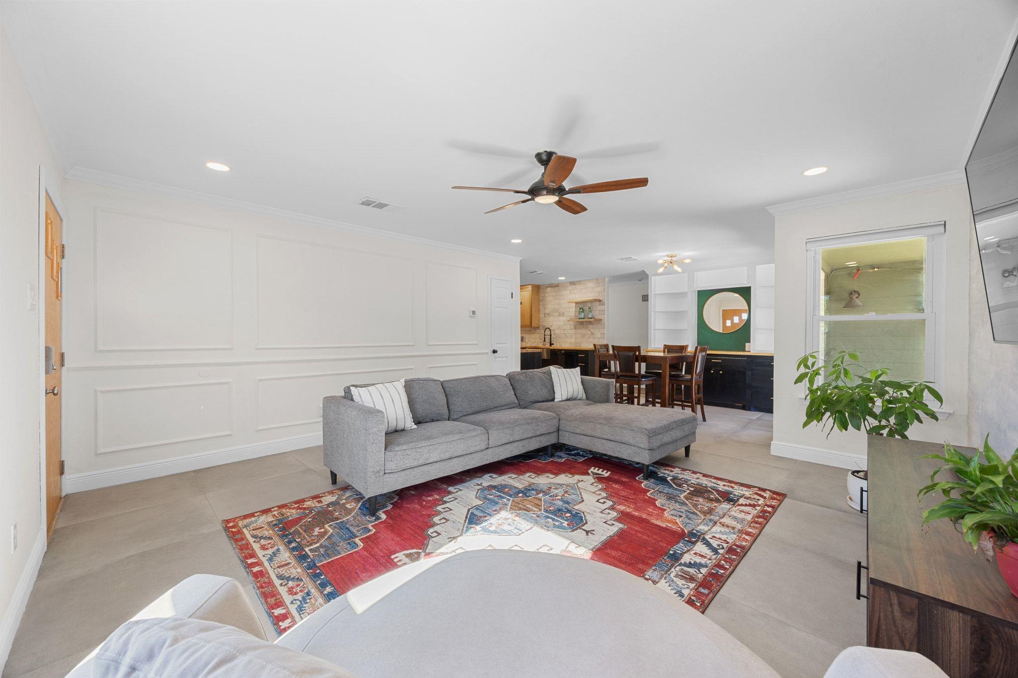 214 Barrhall Dr, Round Rock, TX 78664