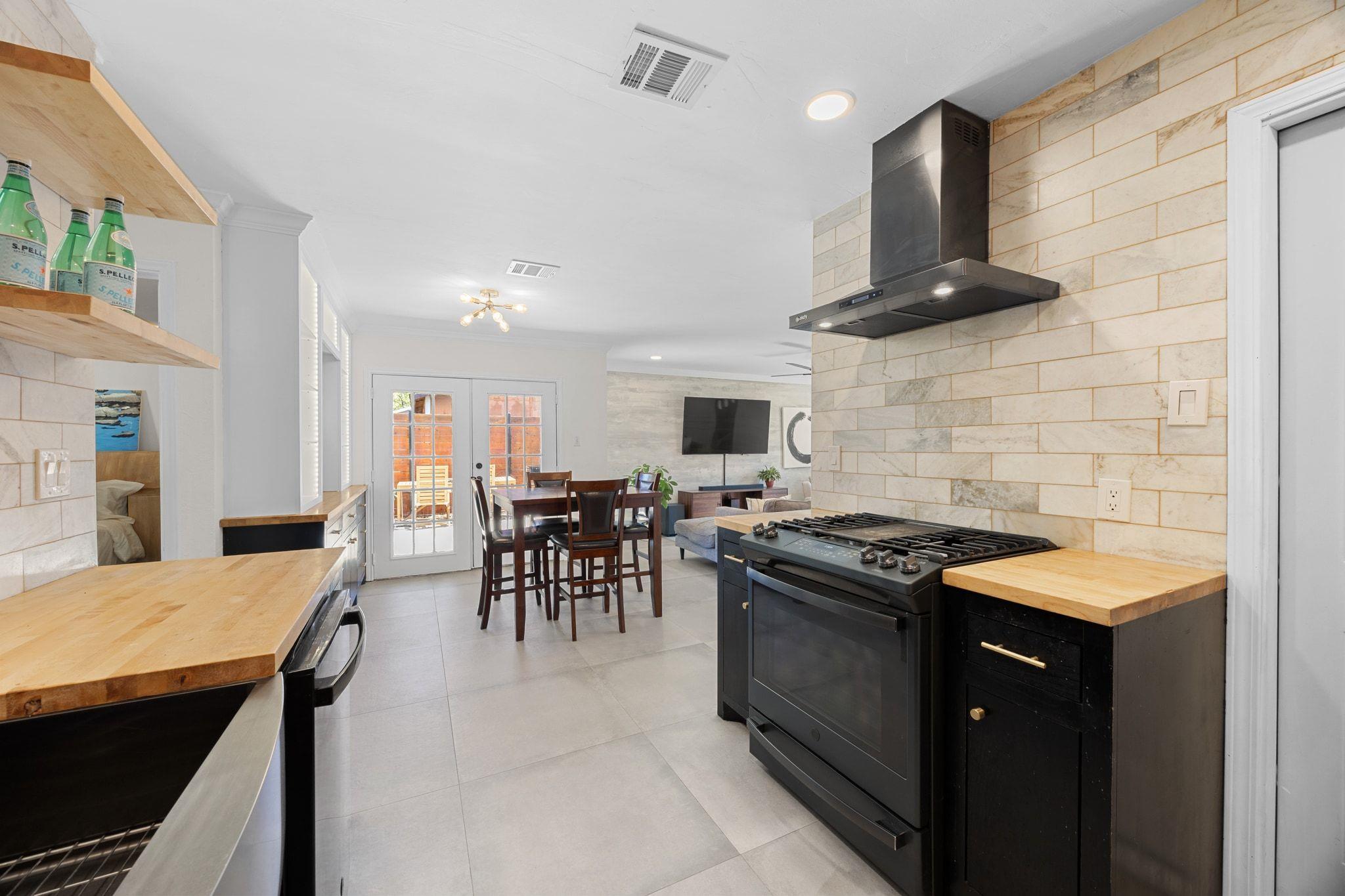 214 Barrhall Dr, Round Rock, TX 78664