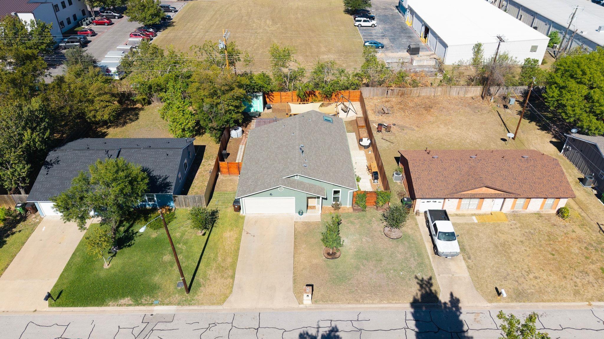 214 Barrhall Dr, Round Rock, TX 78664