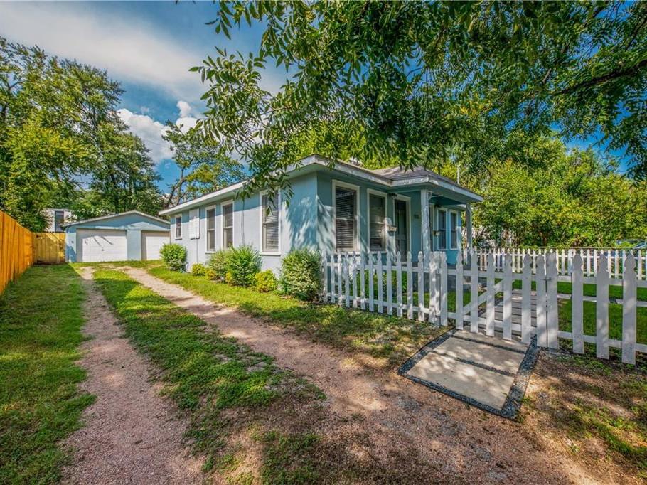 906 Capitol Ct # B, Austin, TX 78756