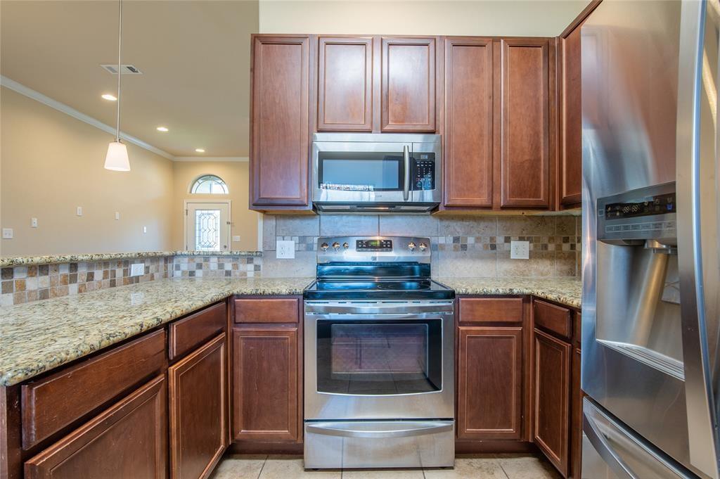 212 Waikakaaua Dr, Bastrop, TX 78602