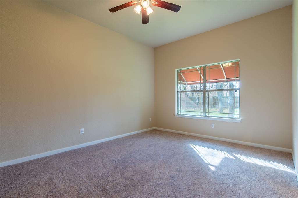 212 Waikakaaua Dr, Bastrop, TX 78602