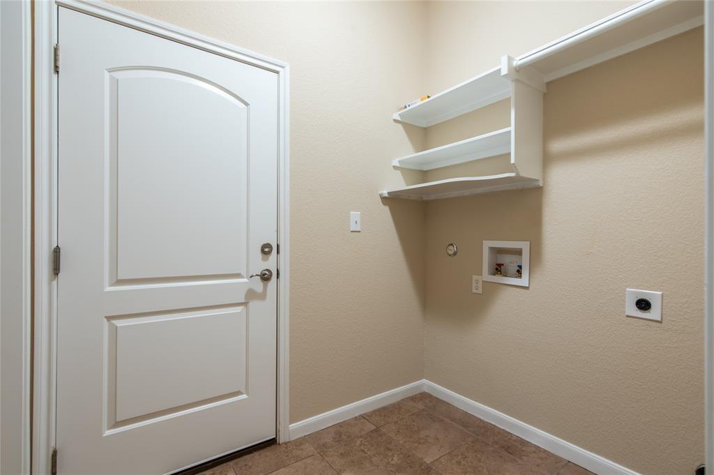 212 Waikakaaua Dr, Bastrop, TX 78602