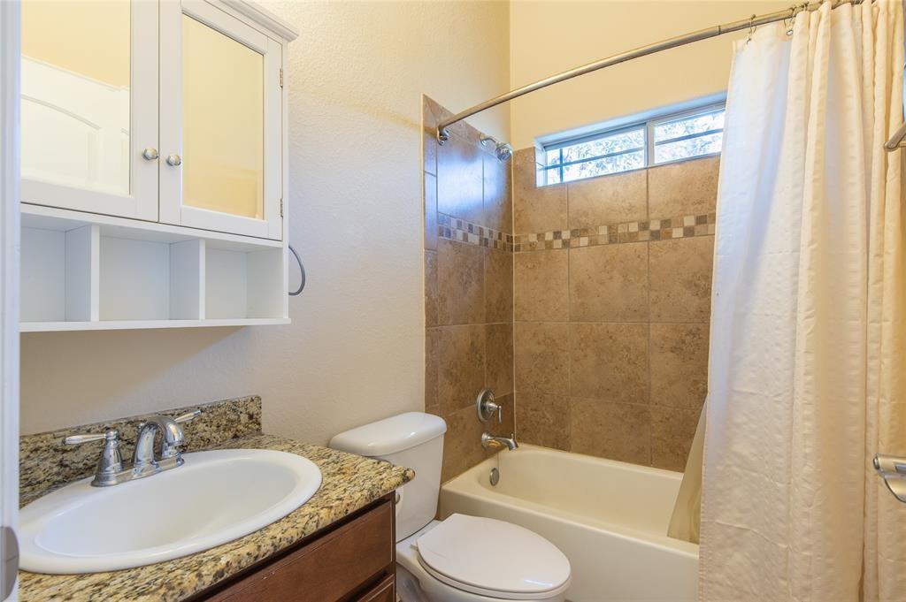 212 Waikakaaua Dr, Bastrop, TX 78602