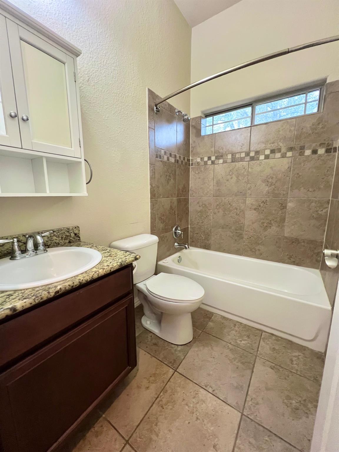 212 Waikakaaua Dr, Bastrop, TX 78602