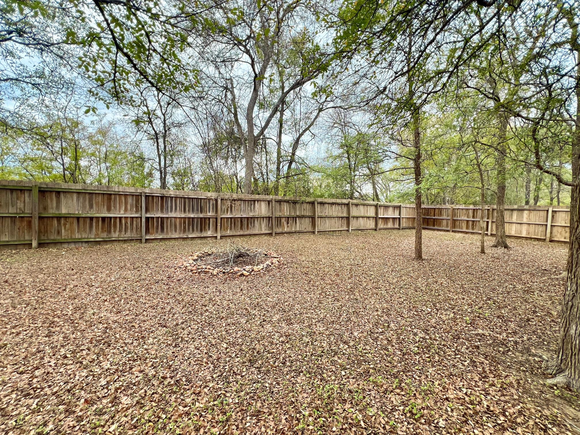 212 Waikakaaua Dr, Bastrop, TX 78602