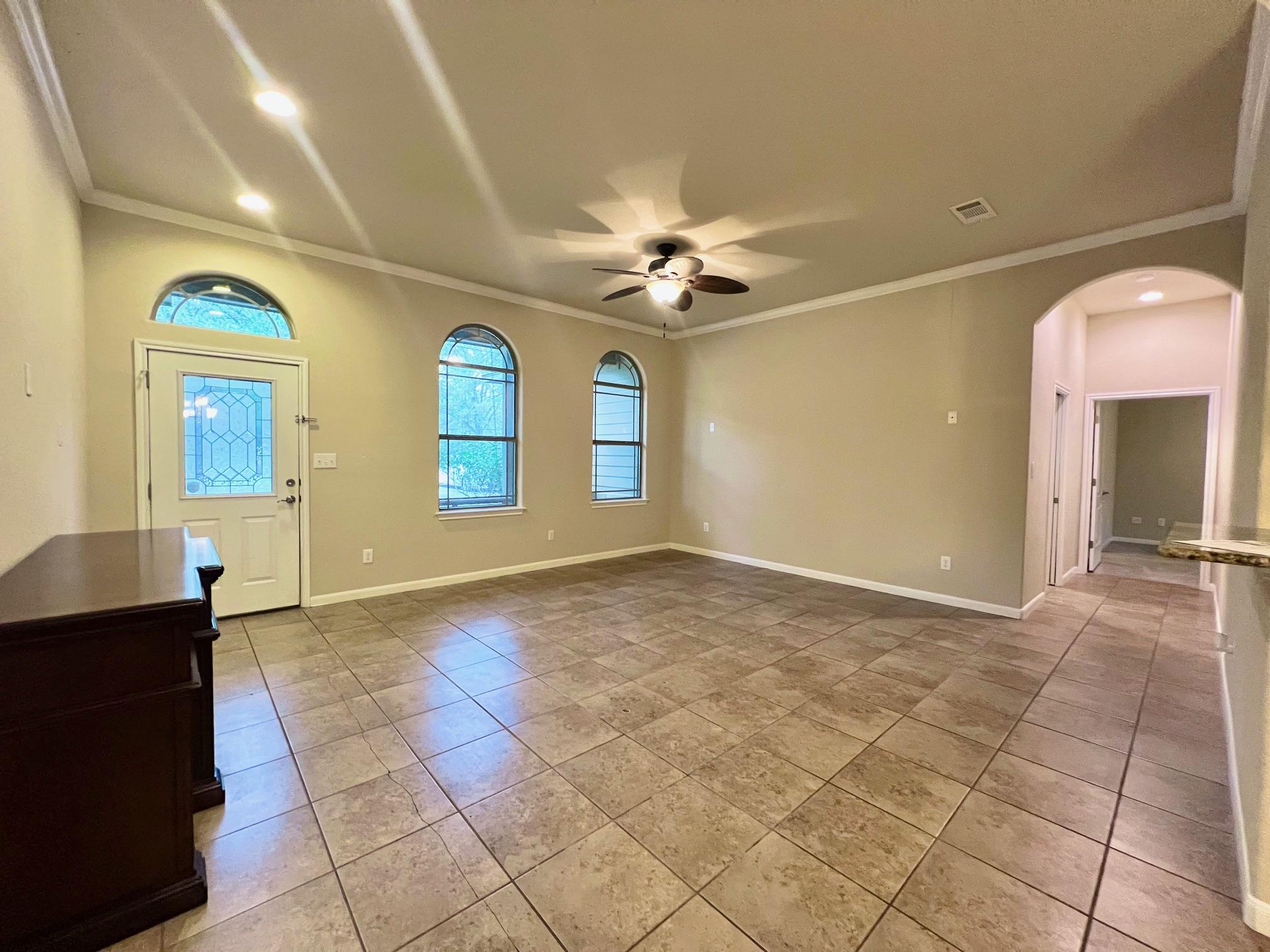 212 Waikakaaua Dr, Bastrop, TX 78602