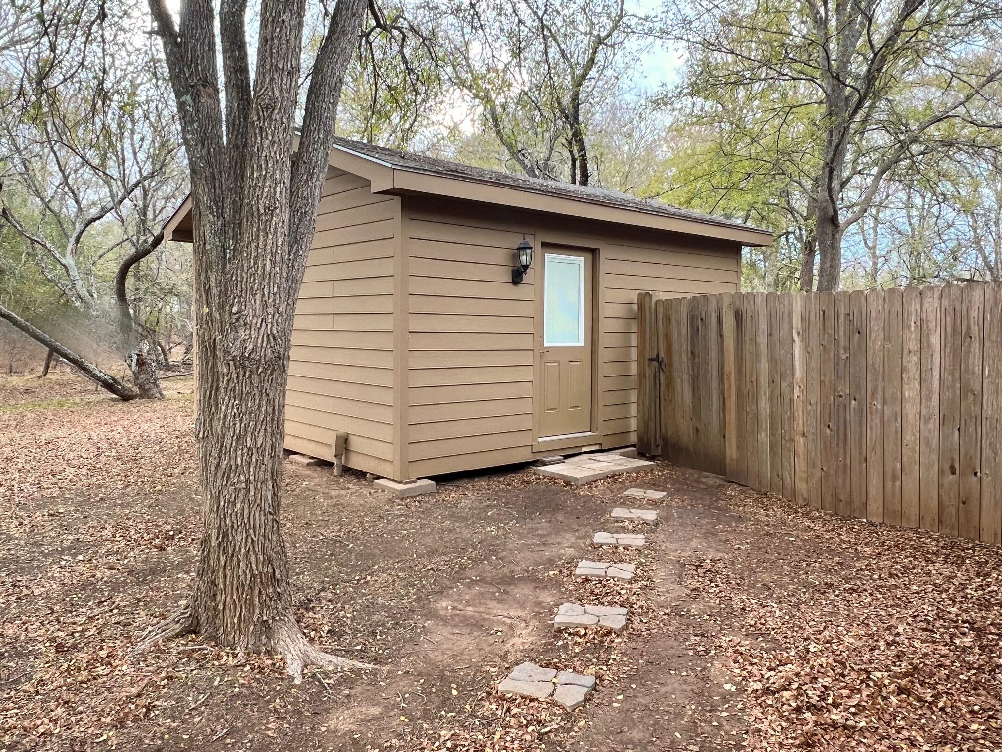 212 Waikakaaua Dr, Bastrop, TX 78602