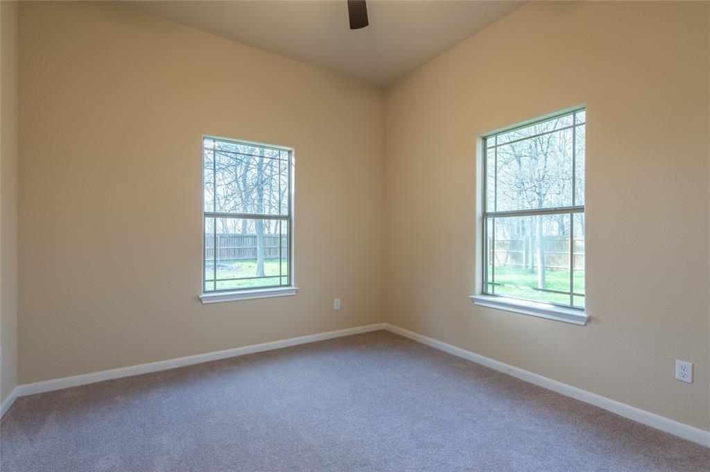 212 Waikakaaua Dr, Bastrop, TX 78602