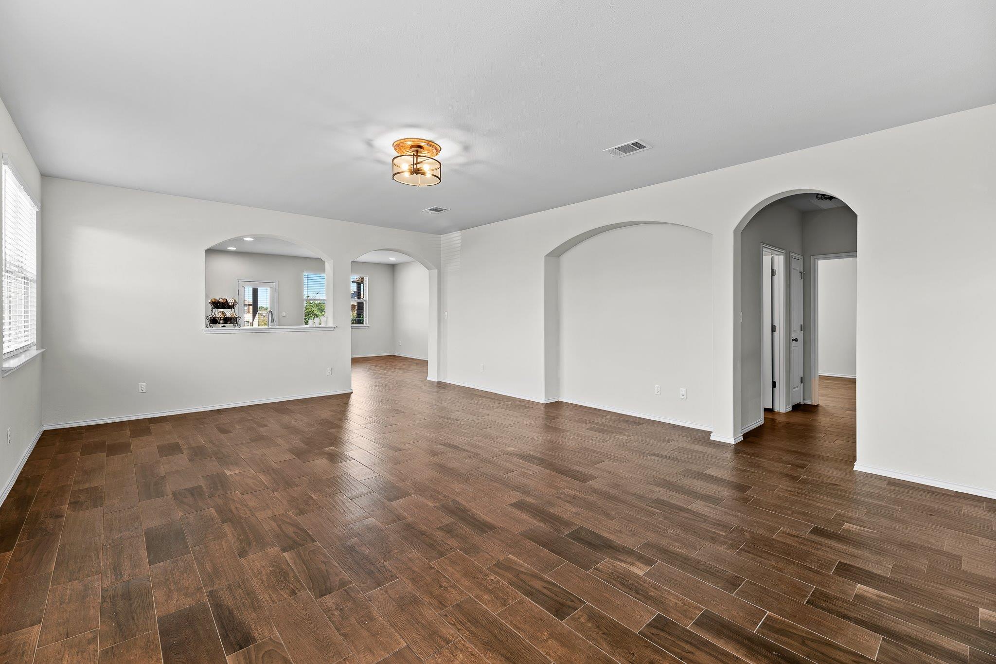 704 Coltrane Dr, Pflugerville, TX 78660