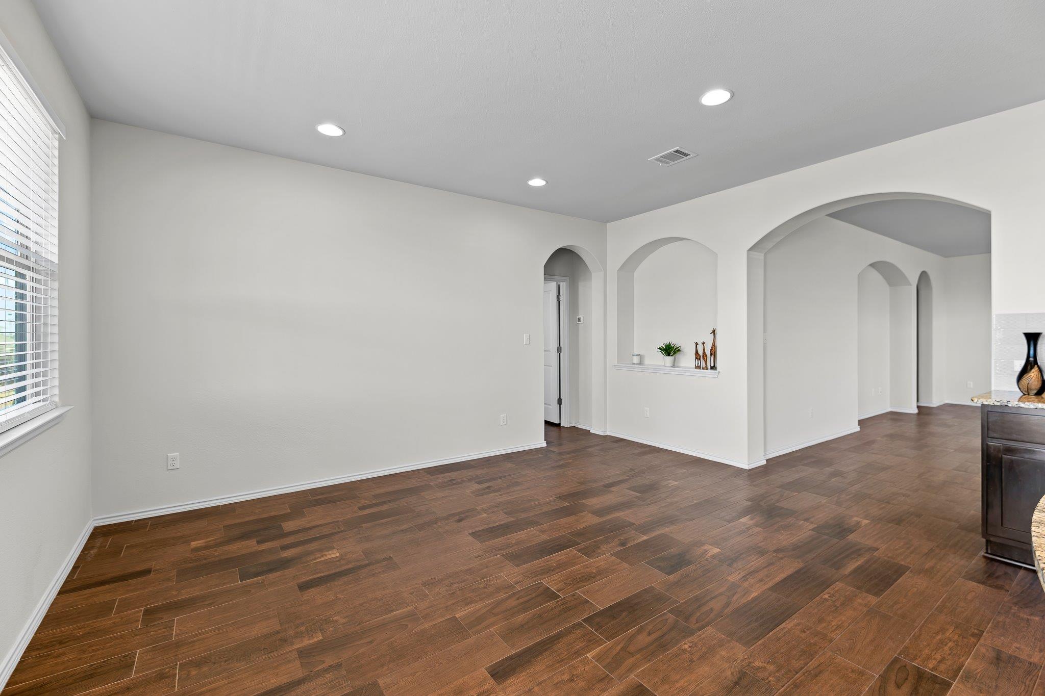 704 Coltrane Dr, Pflugerville, TX 78660