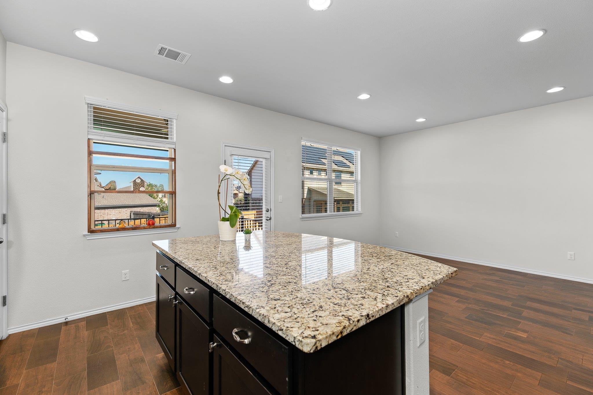 704 Coltrane Dr, Pflugerville, TX 78660