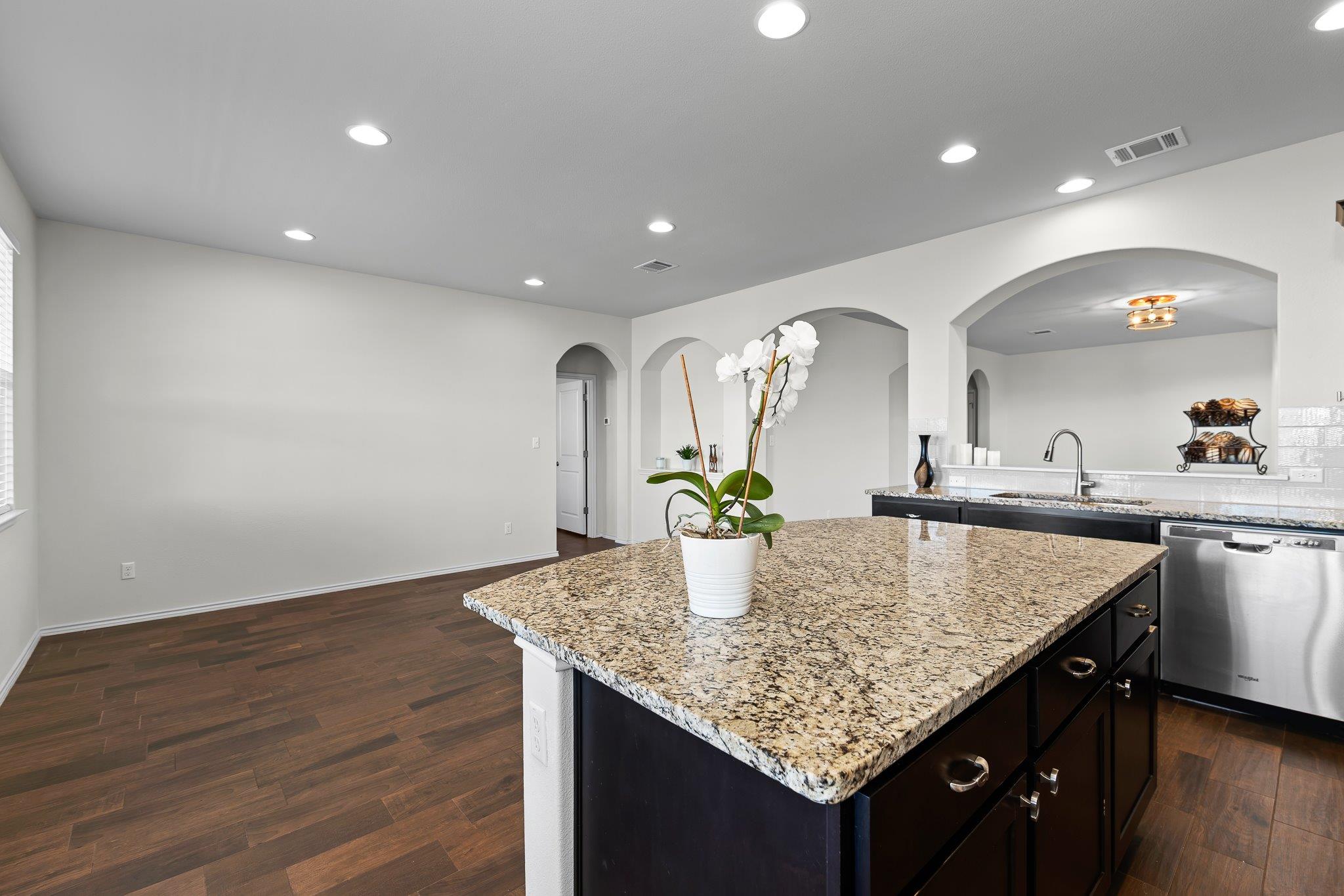 704 Coltrane Dr, Pflugerville, TX 78660