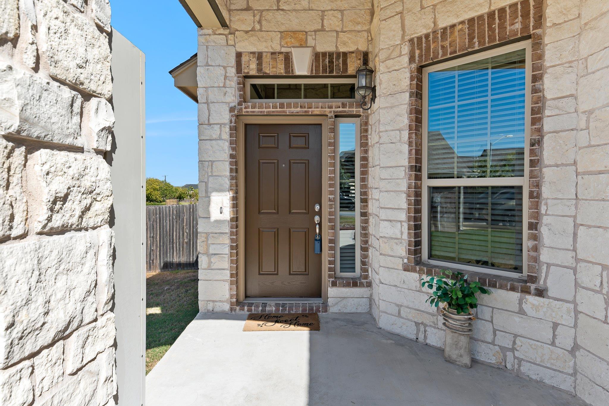 704 Coltrane Dr, Pflugerville, TX 78660