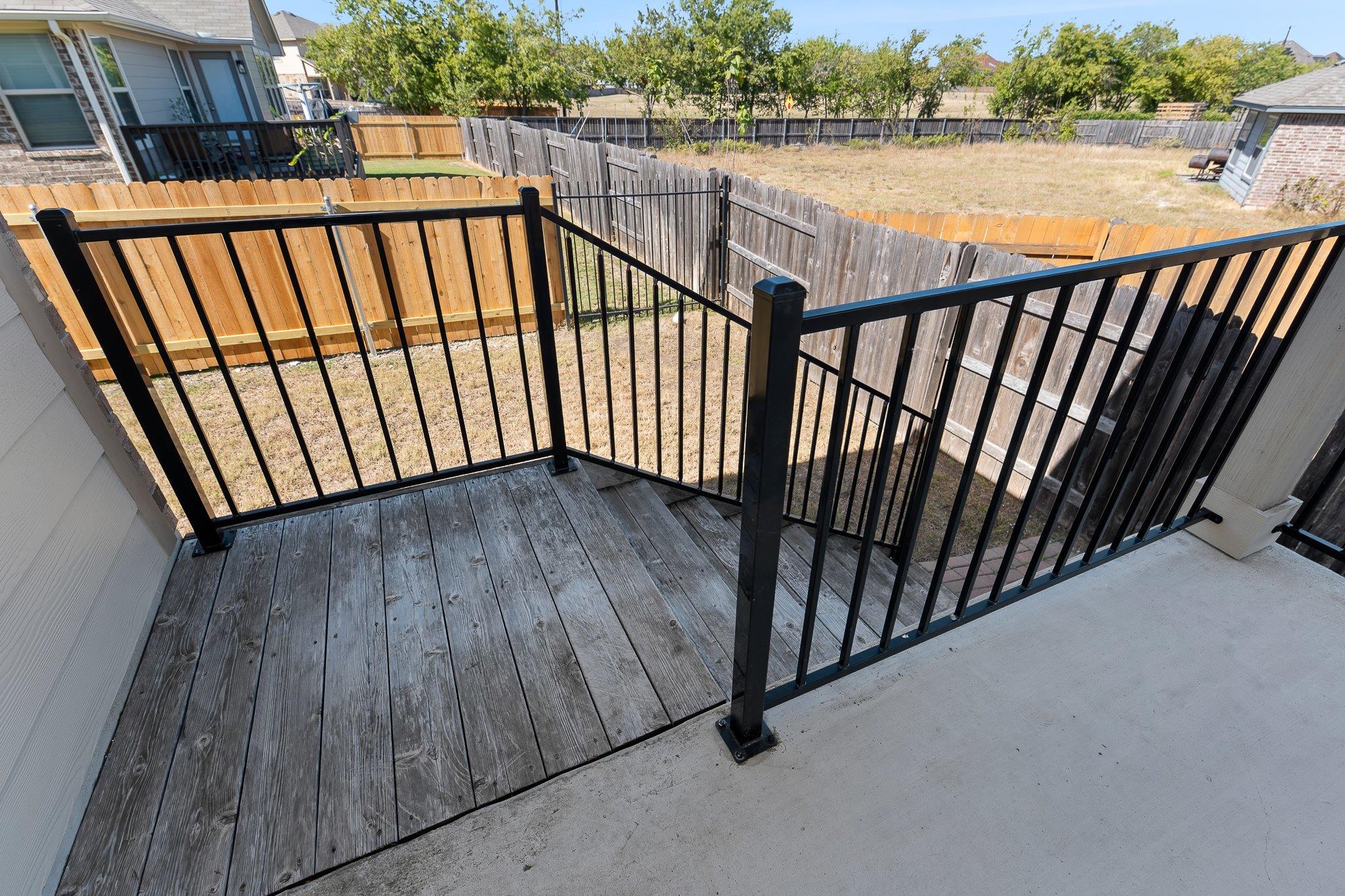 704 Coltrane Dr, Pflugerville, TX 78660