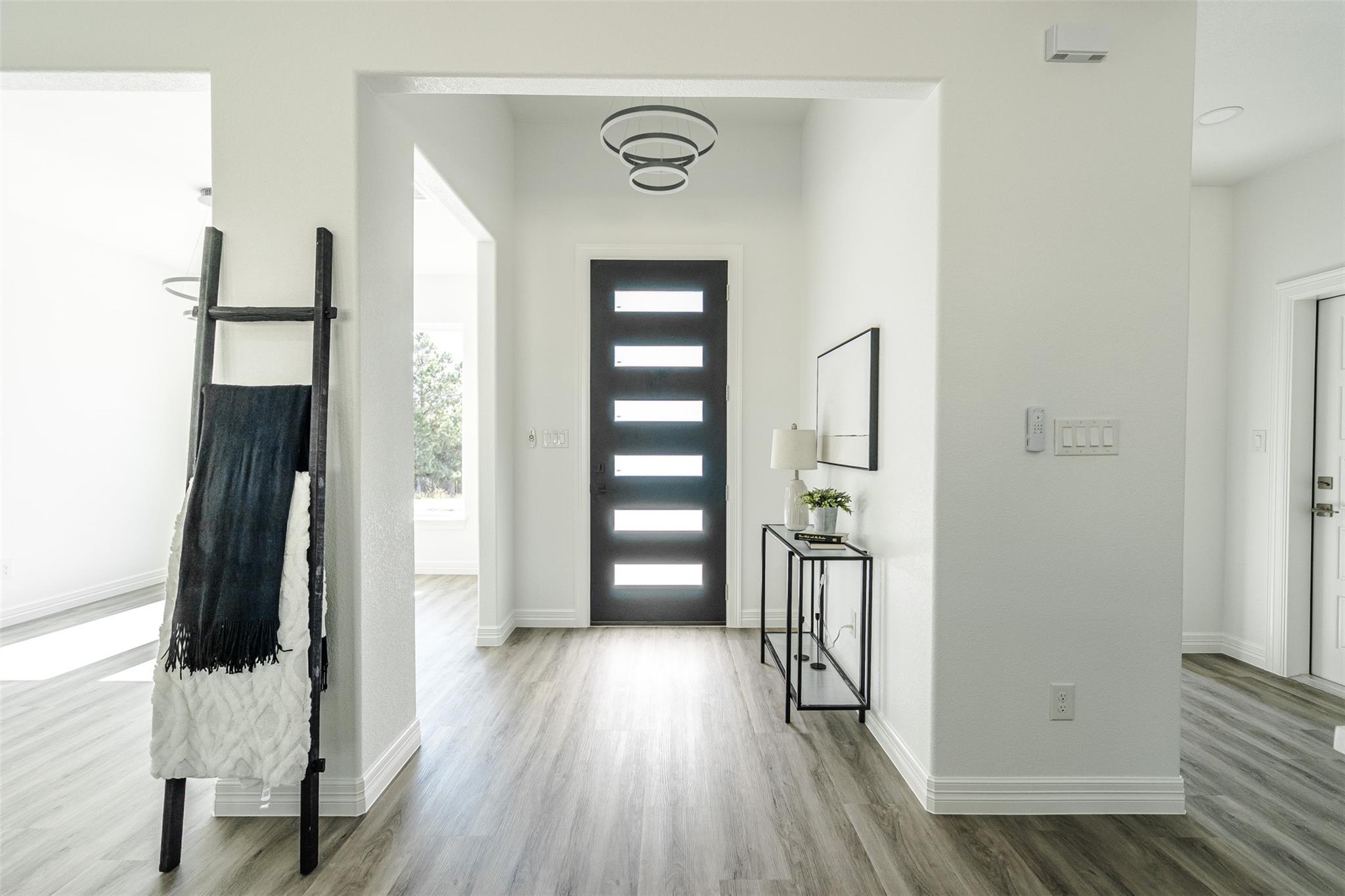 150 Tonkawa Dr, Paige, TX 78659