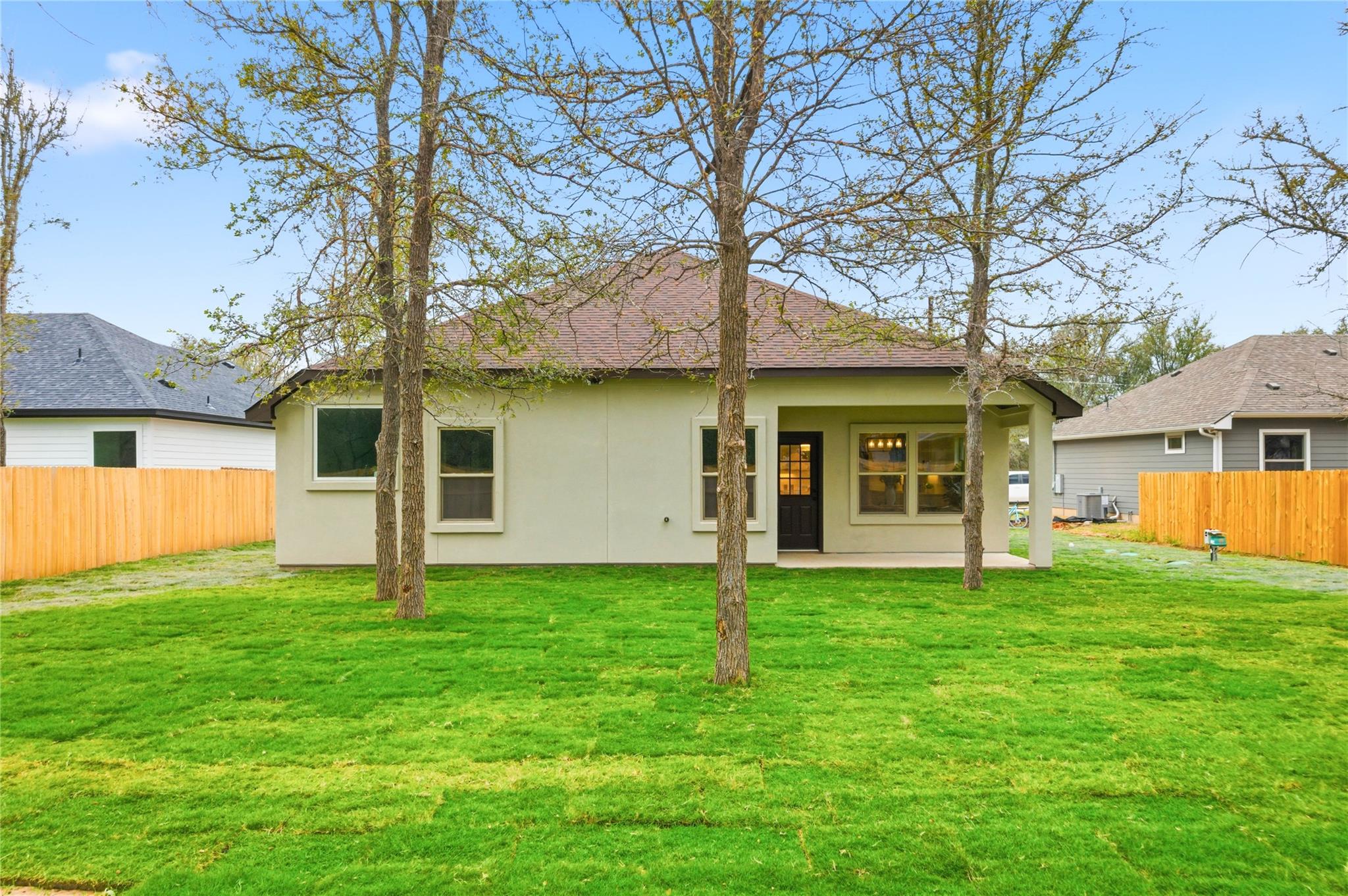 128 E. Pauwela Ln, Bastrop, TX 78602