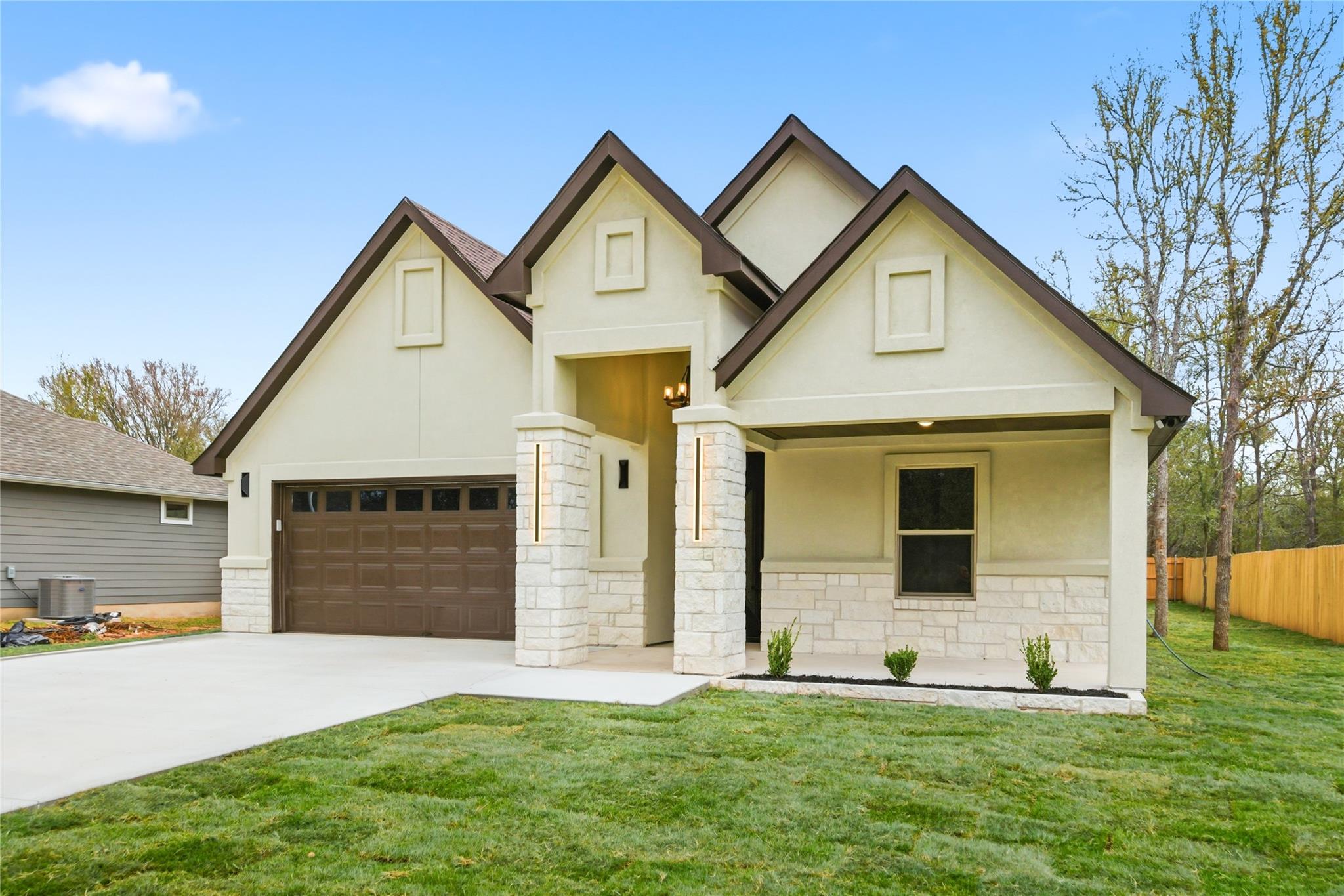 128 E. Pauwela Ln, Bastrop, TX 78602