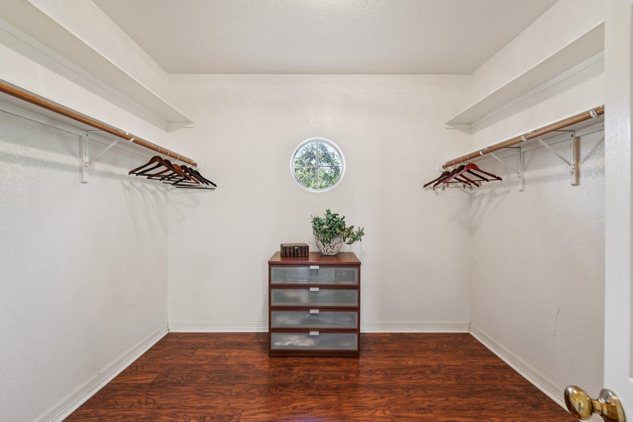 214 Cassidy Dr, Georgetown, TX 78628