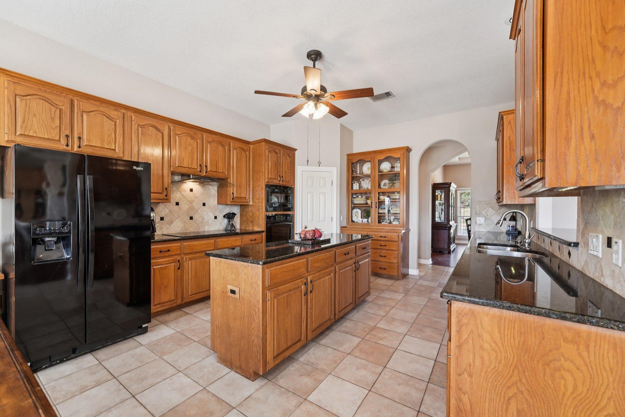 214 Cassidy Dr, Georgetown, TX 78628