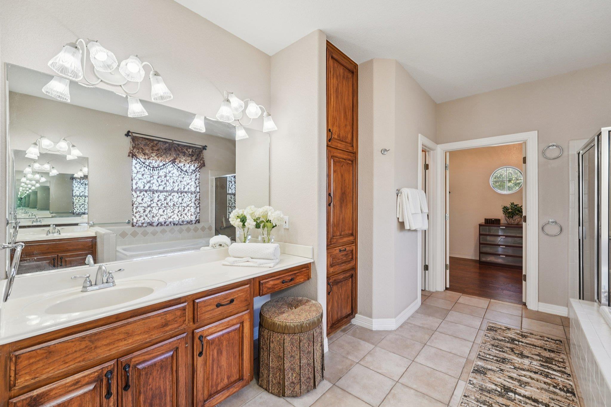 214 Cassidy Dr, Georgetown, TX 78628