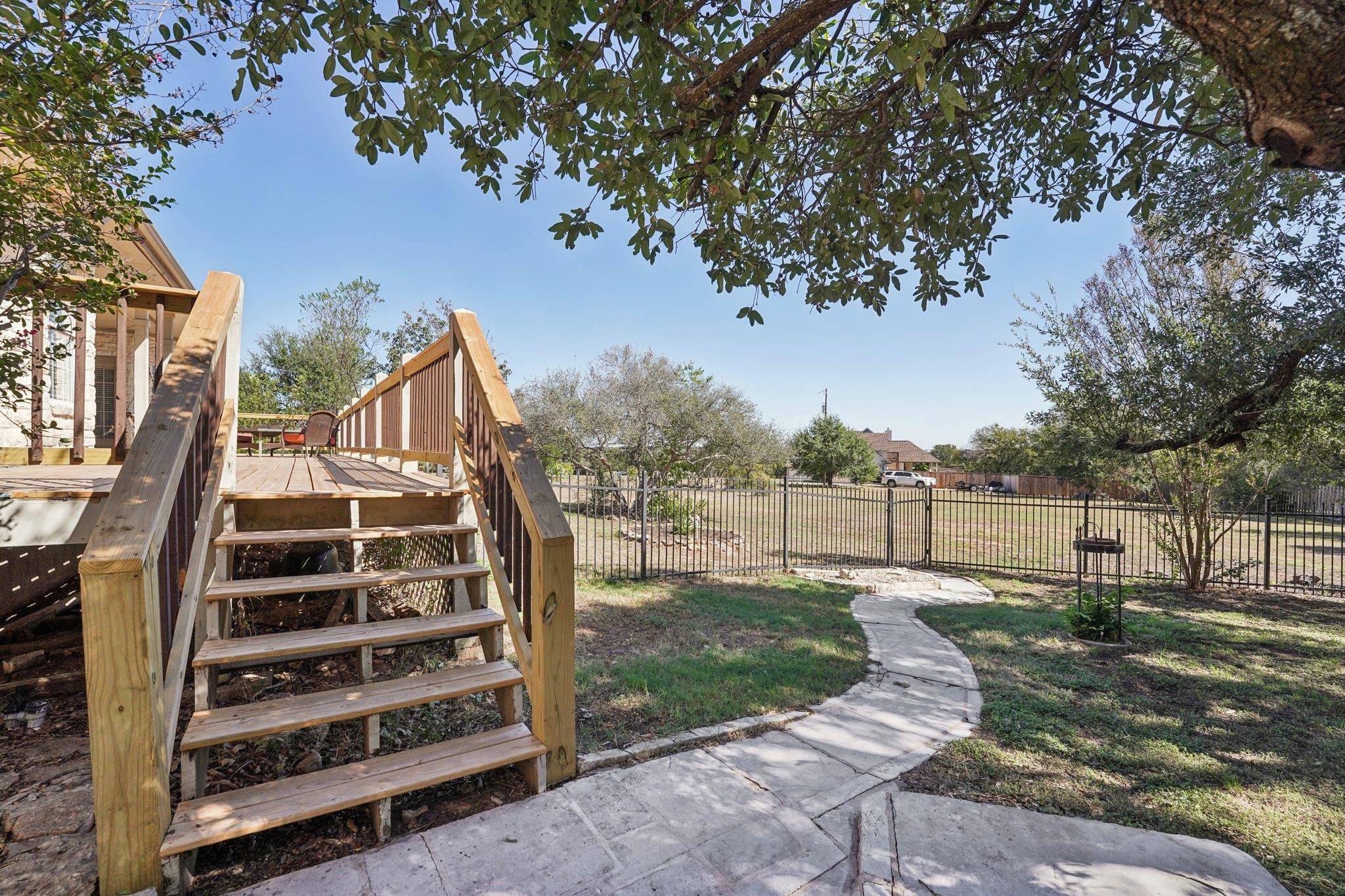 214 Cassidy Dr, Georgetown, TX 78628