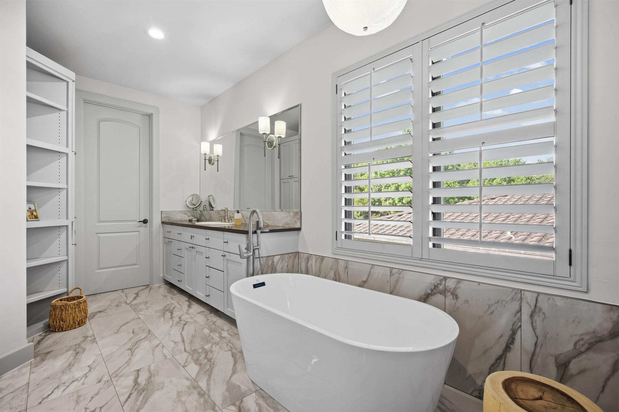 4501 Spanish Oaks Club Blvd # 9, Austin, TX 78738