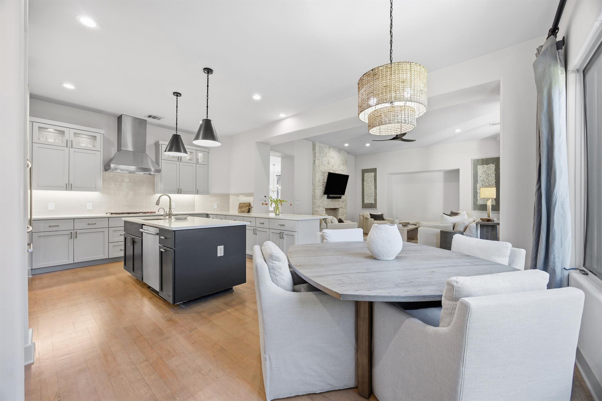 4501 Spanish Oaks Club Blvd # 9, Austin, TX 78738