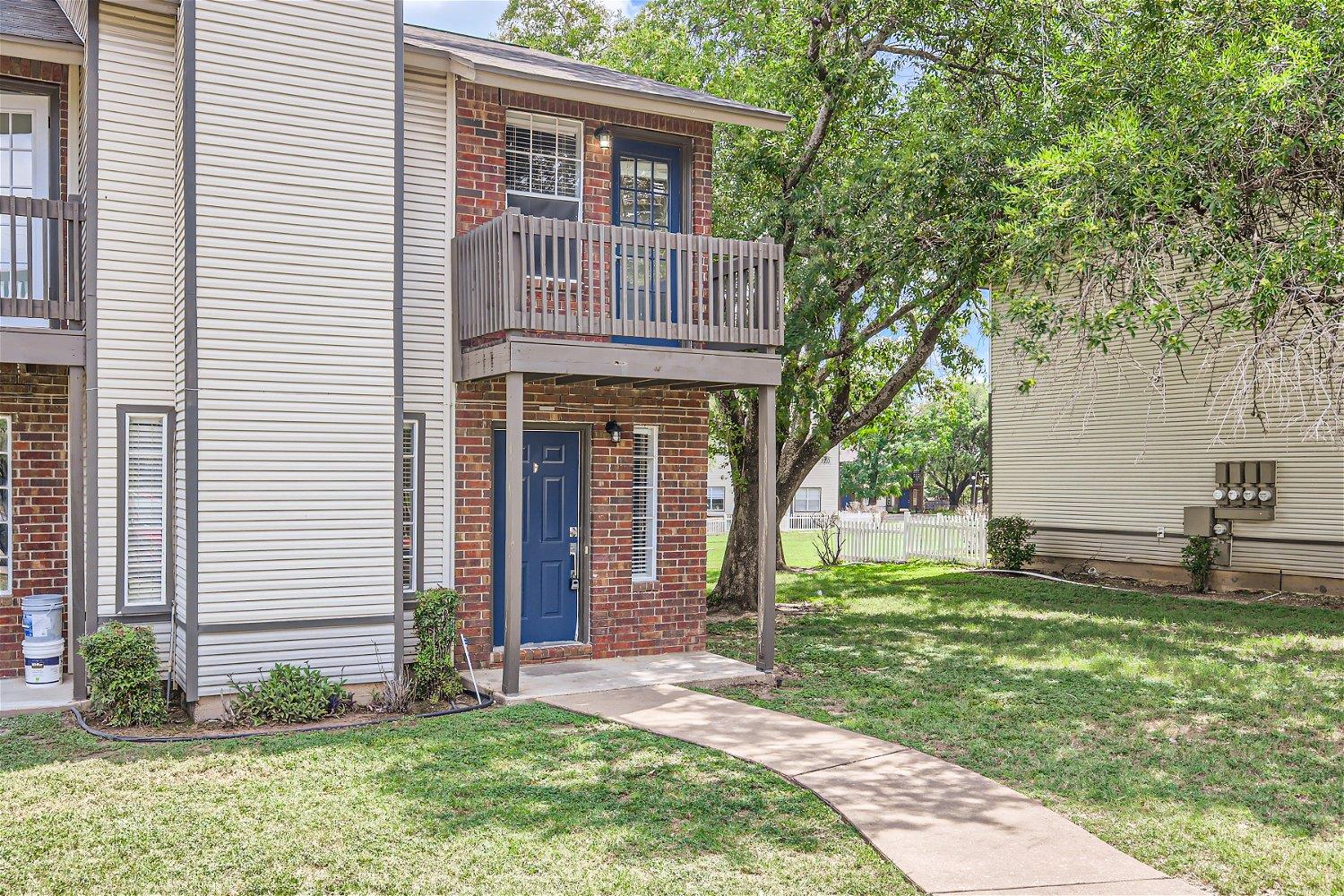 1830 River Crossing Cir # D, Austin, TX 78741