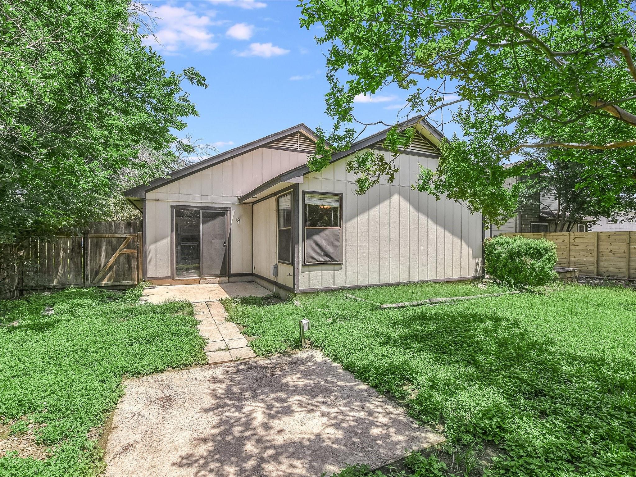 806 Sunny Ln, Cedar Park, TX 78613