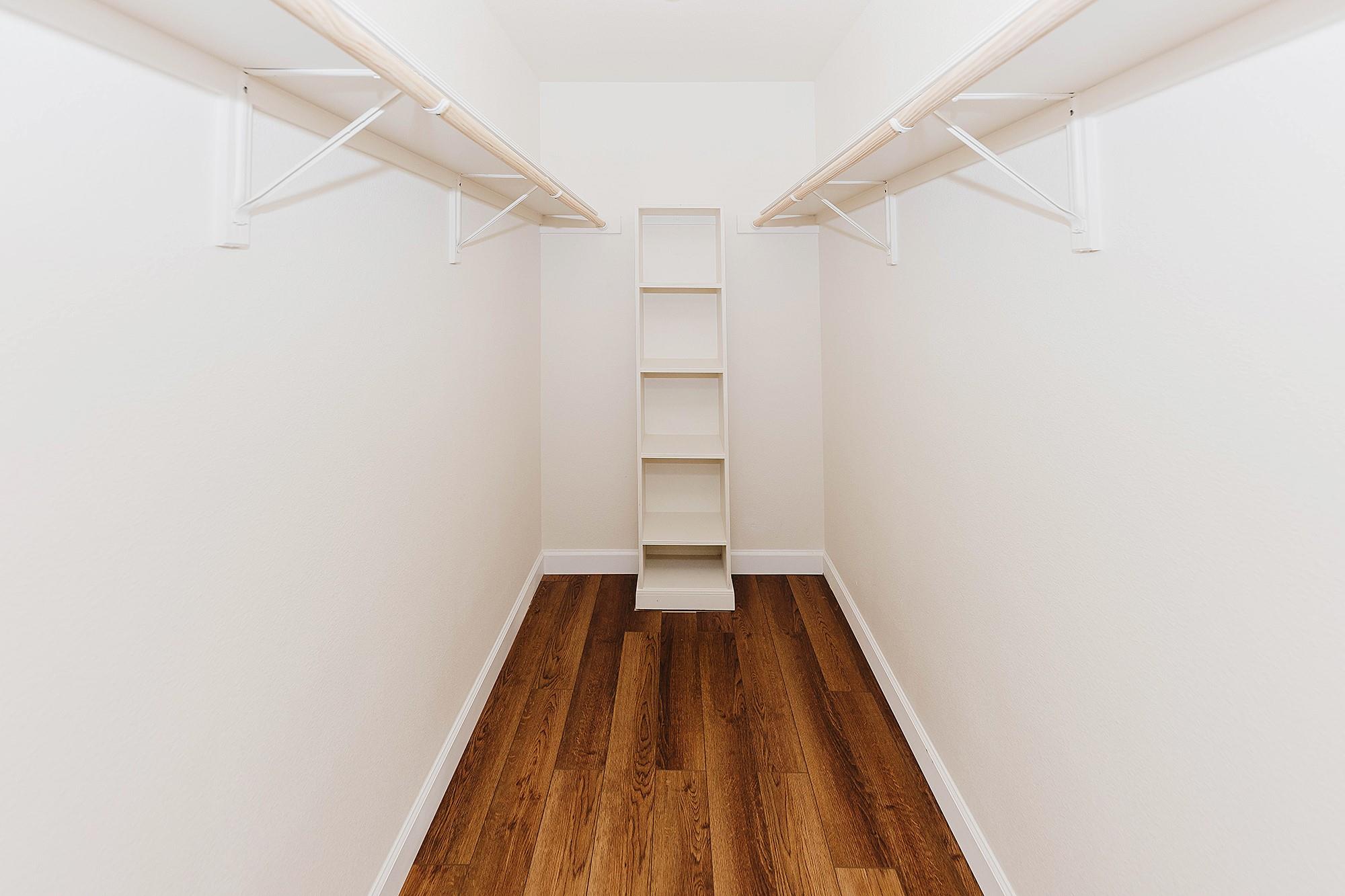 139 Village Forest Dr, Smithville, TX 78957