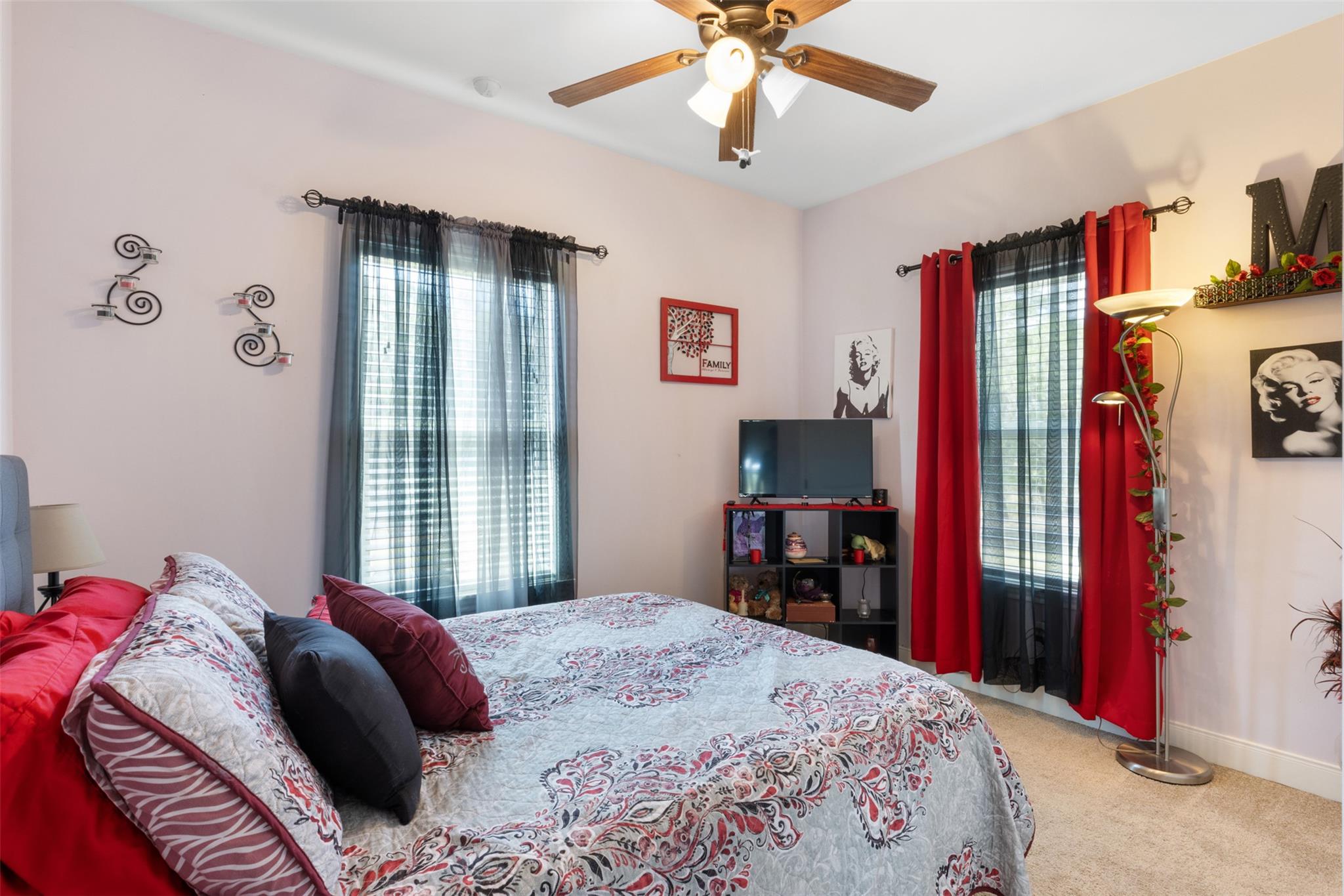 141 Eagle Point Cv, Kingsland, TX 78639